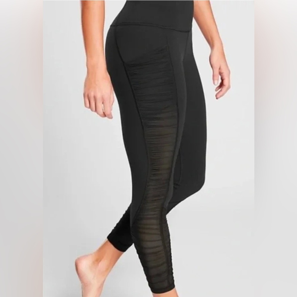 ATHLETA Mesh Me Up Black Stash Pocket 7/8 Tight Women SZ Medium M New NWOT